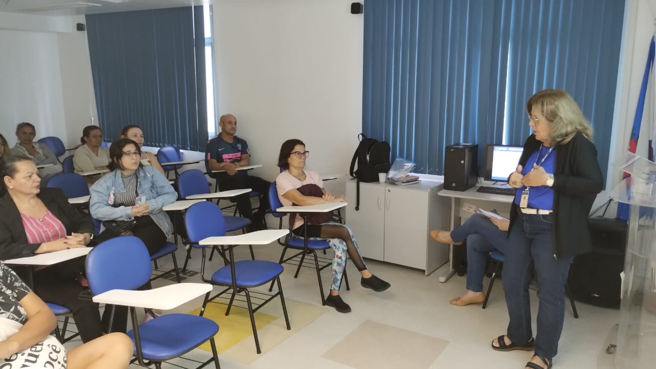 Palestra com Perita INSS – Secretaria Municipal da Pessoa com Deficiência – CF Rinaldo De Lamare