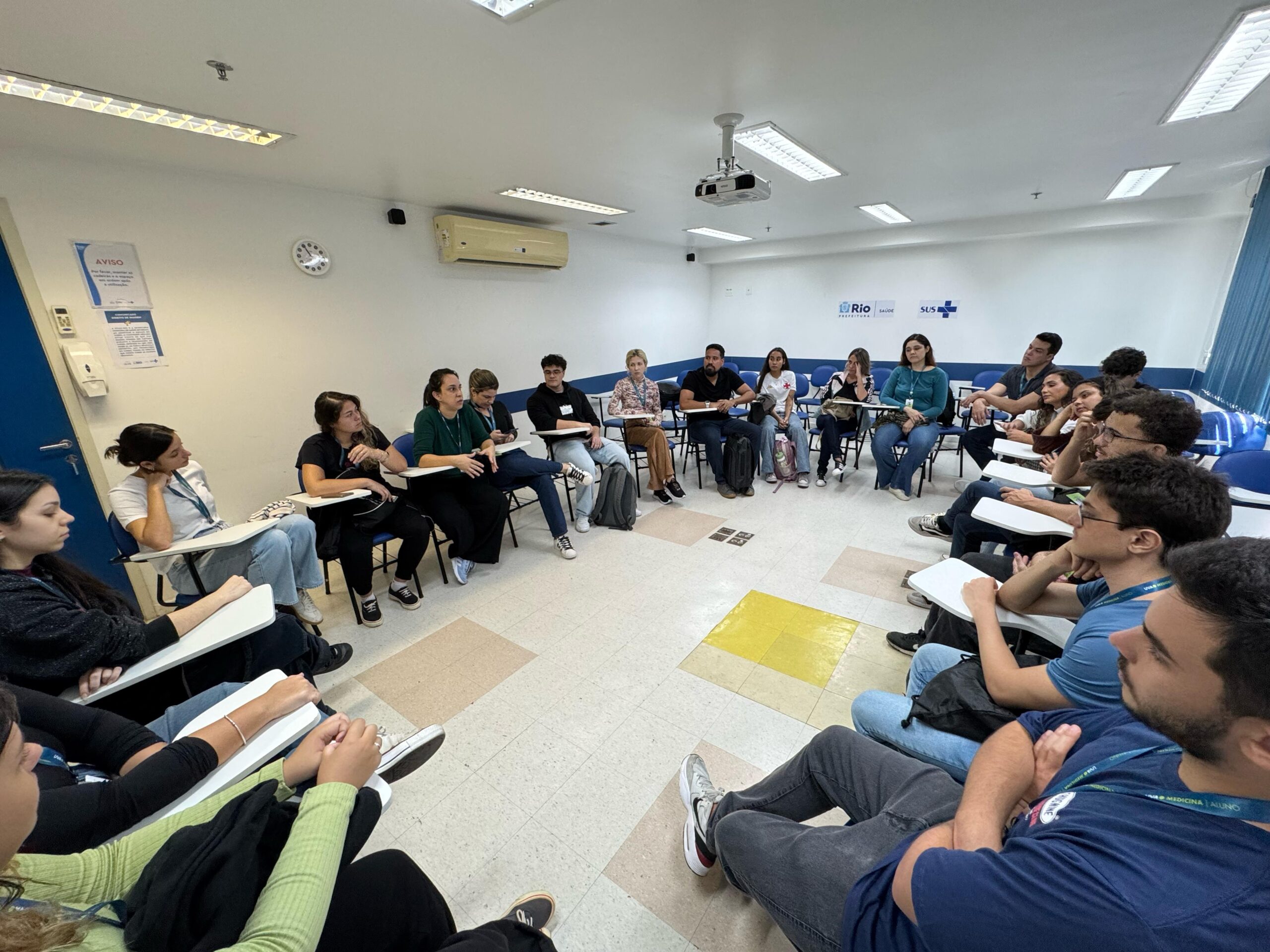 Roda de Conversa Com os Acadêmicos de Medicina da Universidade Veiga de Almeida (UVA) Sobre Atenção Primária à Saúde (APS) e Território.