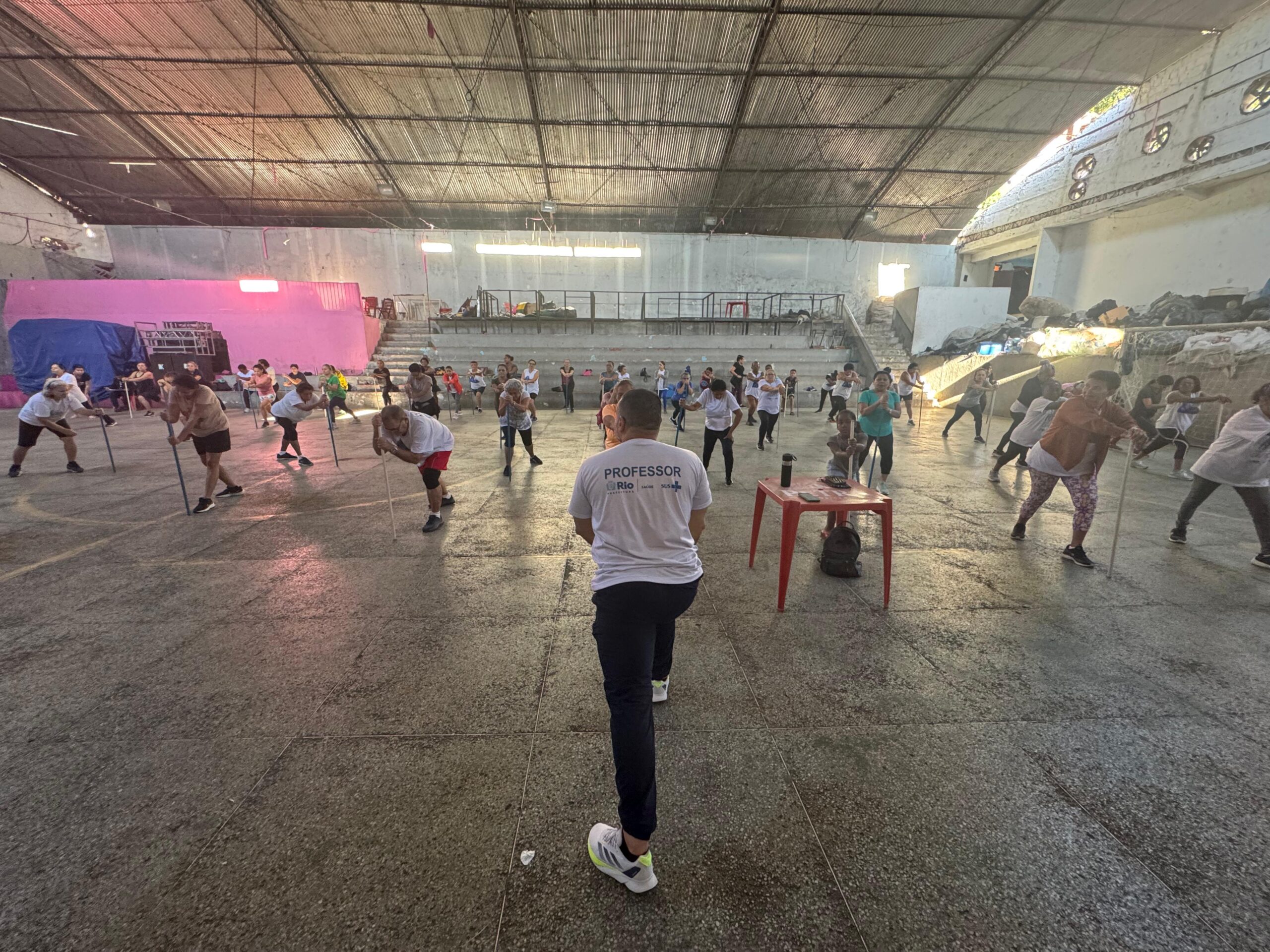 Atividade do Programa Academia Carioca movimenta o CMS Dr. Albert Sabin