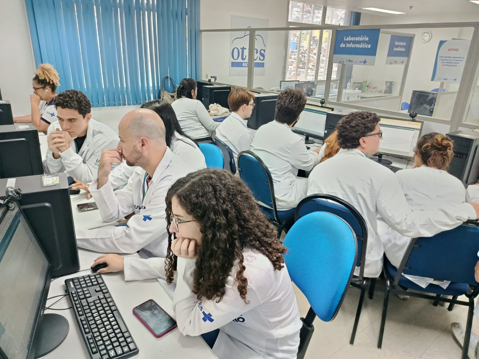 Acadêmicos de Medicina Realizam Análise de Prontuários – CF Rinaldo de Lamare